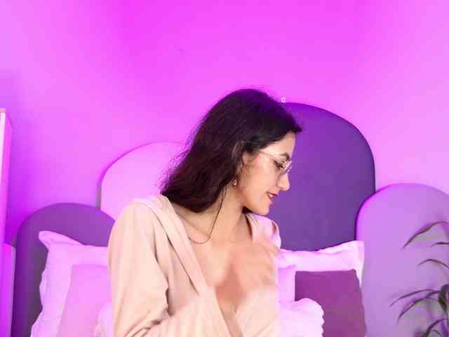 SophieGomez2 webcam