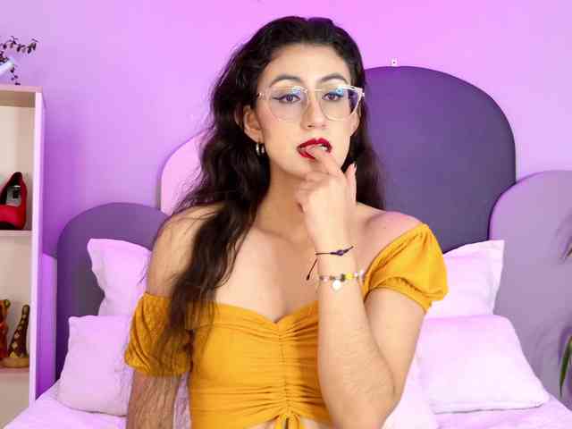 SophieGomez2 webcam