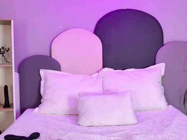 SophieGomez2 webcam