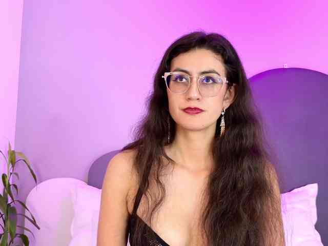 SophieGomez2 webcam