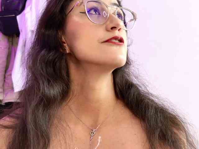 SophieGomez2 webcam