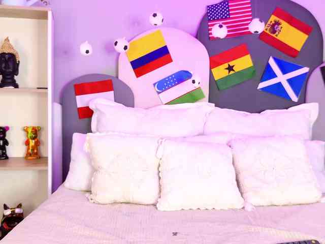 SophieGomez2 webcam