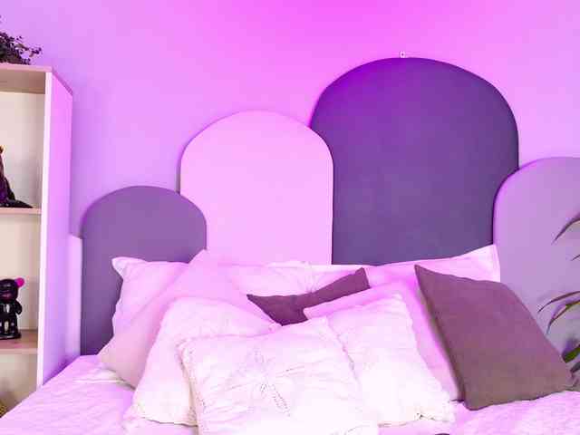 SophieGomez2 webcam