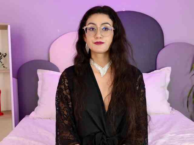 SophieGomez2 webcam