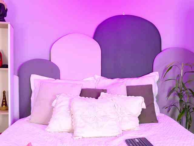 SophieGomez2 webcam