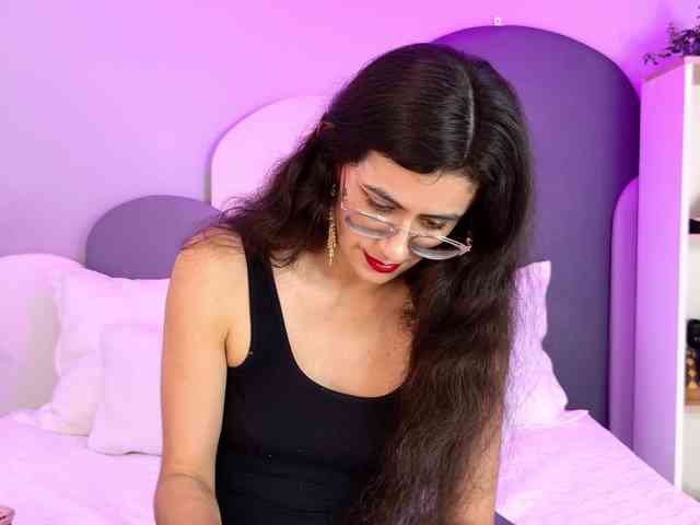 SophieGomez2 webcam