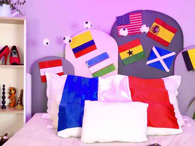 SophieGomez2 webcam
