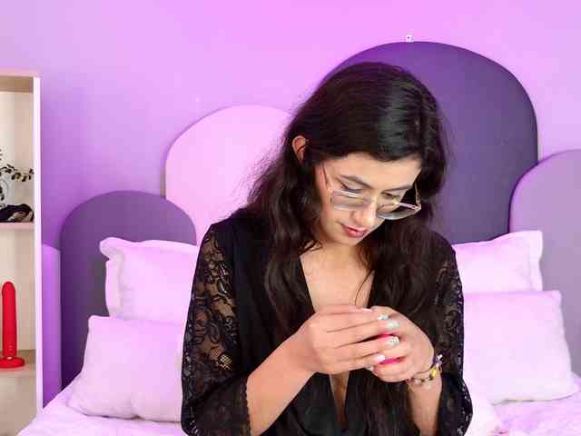 SophieGomez2 webcam
