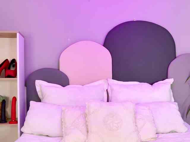 SophieGomez2 webcam