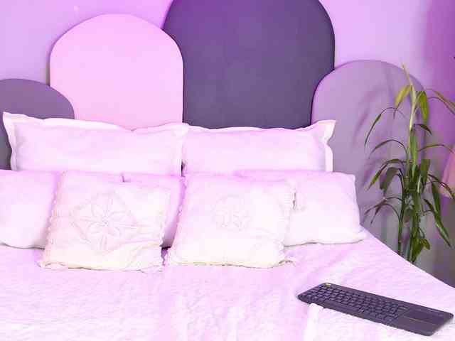 SophieGomez2 webcam