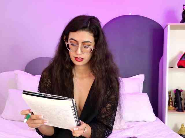 SophieGomez2 webcam