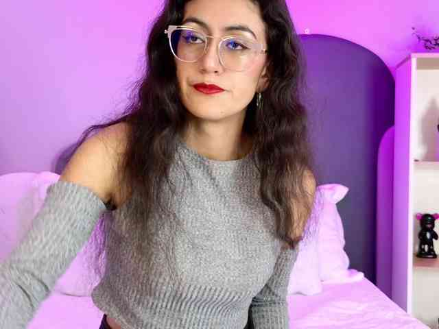 SophieGomez2 webcam