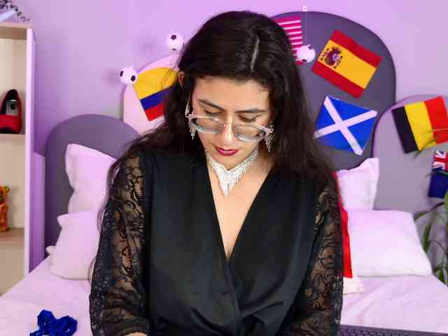 SophieGomez2 webcam