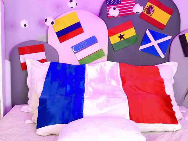 SophieGomez2 webcam