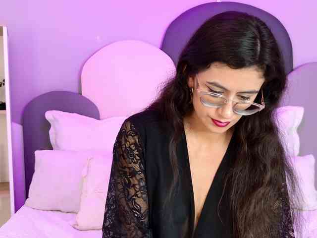 SophieGomez2 webcam