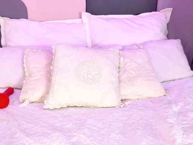 SophieGomez2 webcam