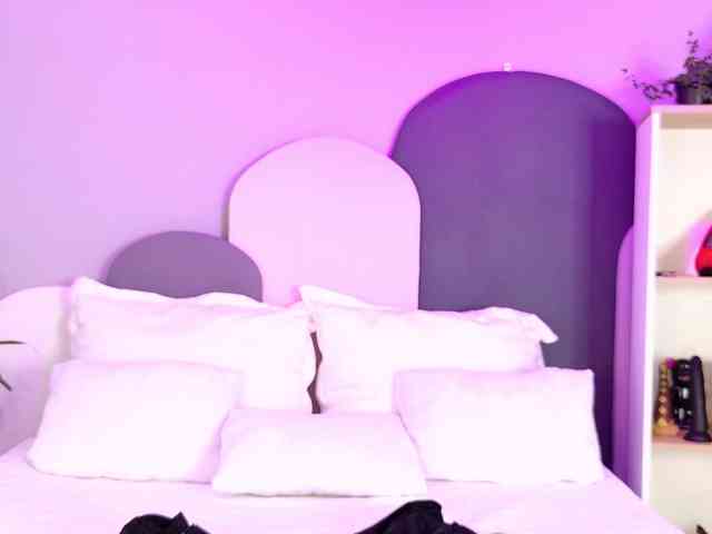 SophieGomez2 webcam