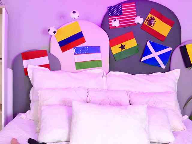 SophieGomez2 webcam