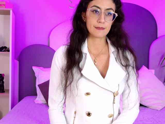 SophieGomez2 Live Webcam on BongaCams