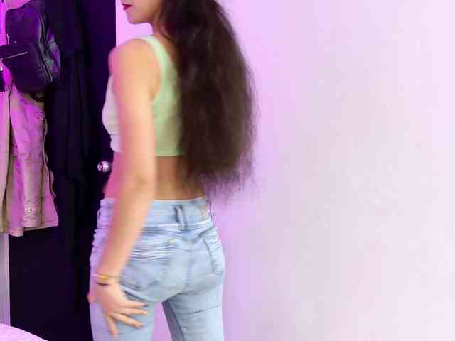SophieGomez2 webcam