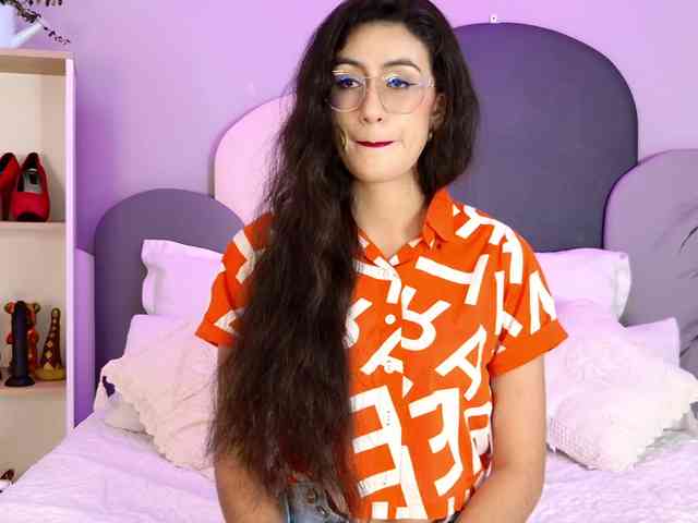 SophieGomez2 webcam