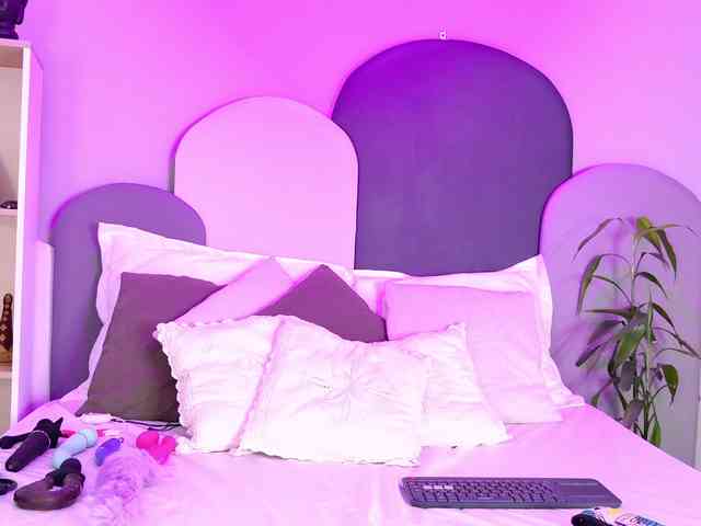 SophieGomez2 webcam