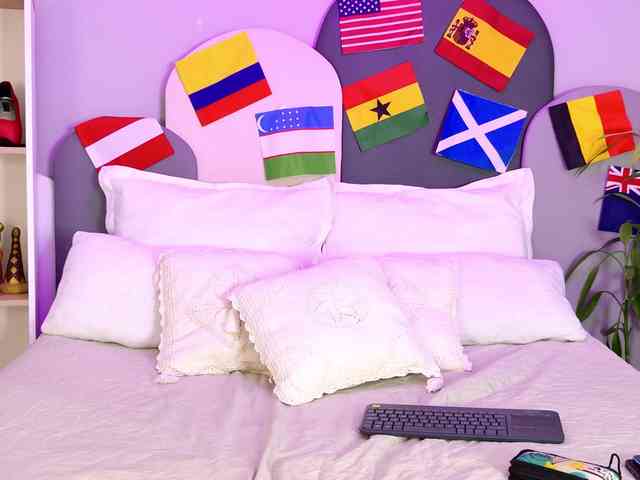 SophieGomez2 webcam