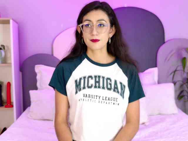 SophieGomez2 webcam