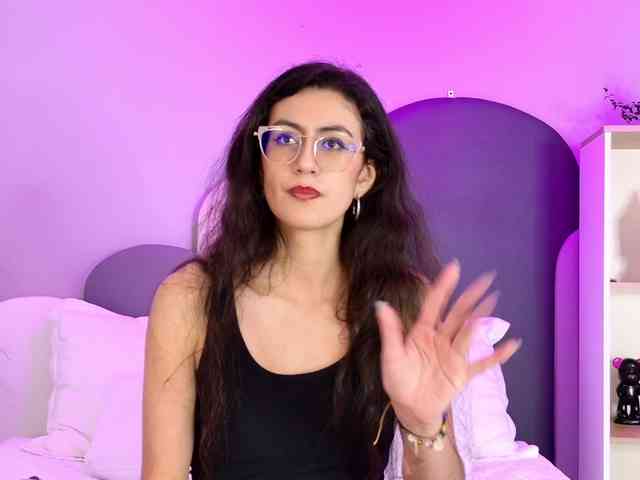 SophieGomez2 webcam