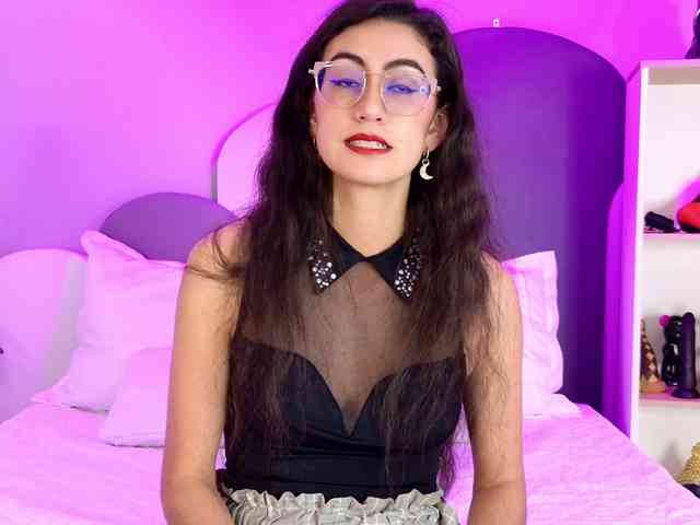 SophieGomez2 webcam