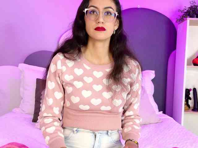 SophieGomez2 webcam