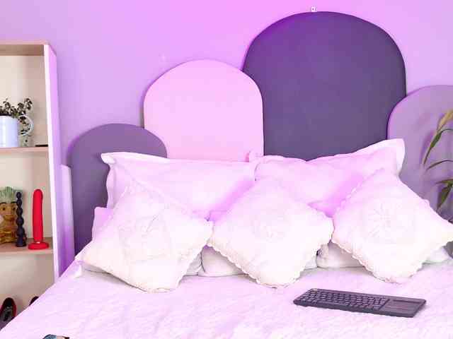 SophieGomez2 webcam