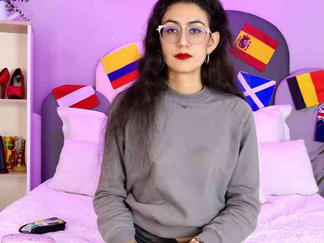 SophieGomez2 webcam