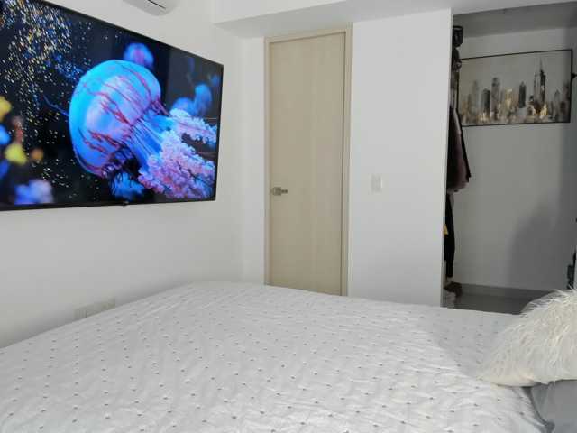 Danyblonde live cam on BongaCams