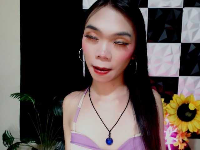 SKINNYasianSLUTs live cam preview
