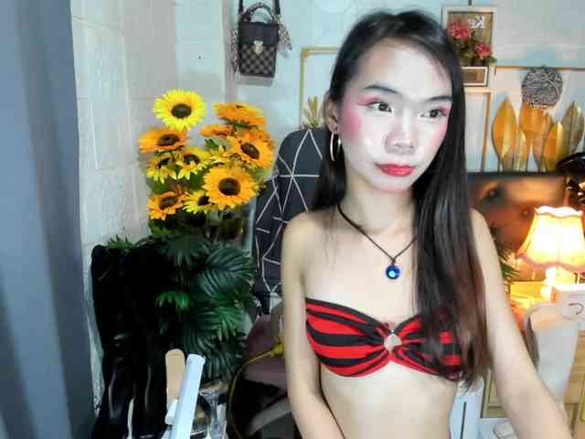SKINNYasianSLUTs Sex Cam Show