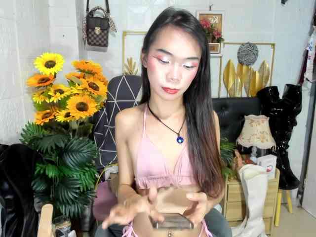 SKINNYasianSLUTs Sex Cam Show