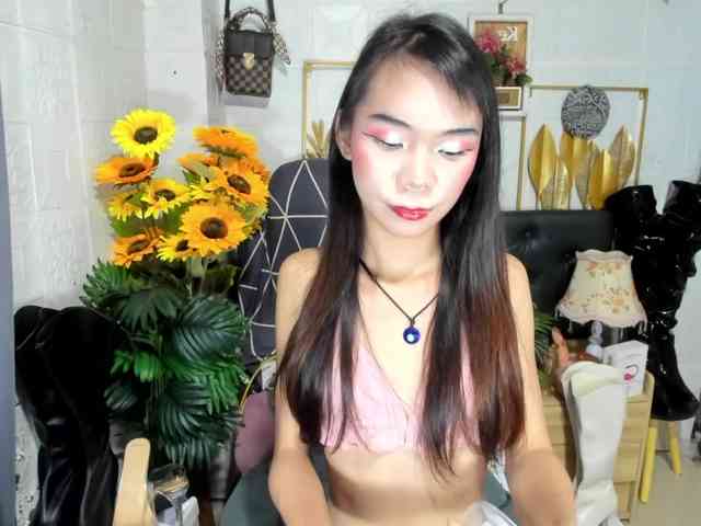 SKINNYasianSLUTs Sex Cam Show