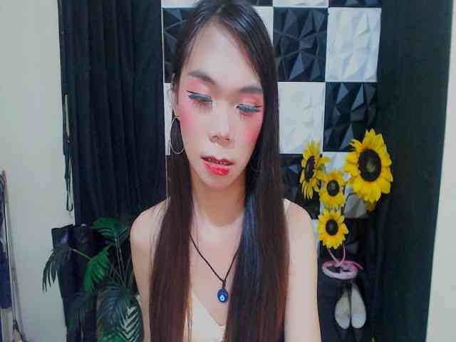 SKINNYasianSLUTs Live Webcam on BongaCams