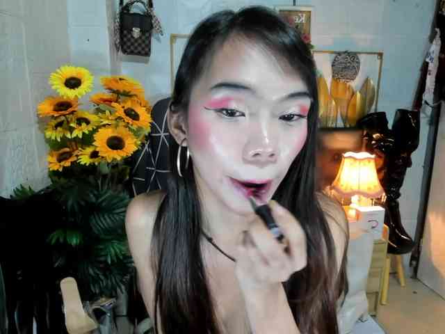 SKINNYasianSLUTs Sex Cam Show