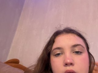 CuteCurly18