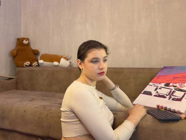CuteCurly18 live cam on BongaCams