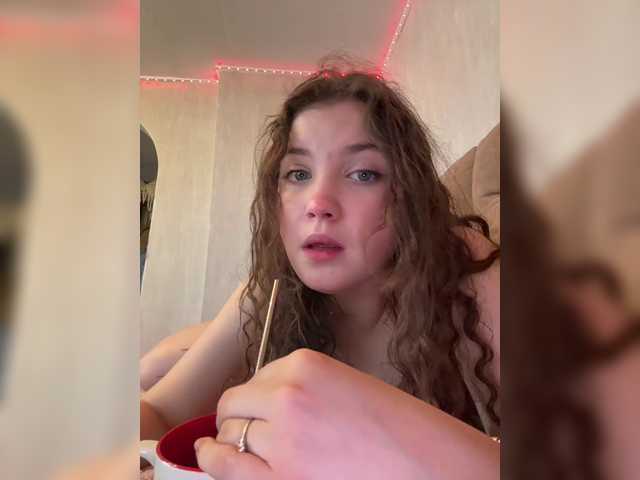 CuteCurly18
