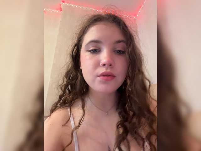 секс с CuteCurly18