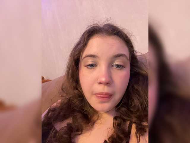 CuteCurly18
