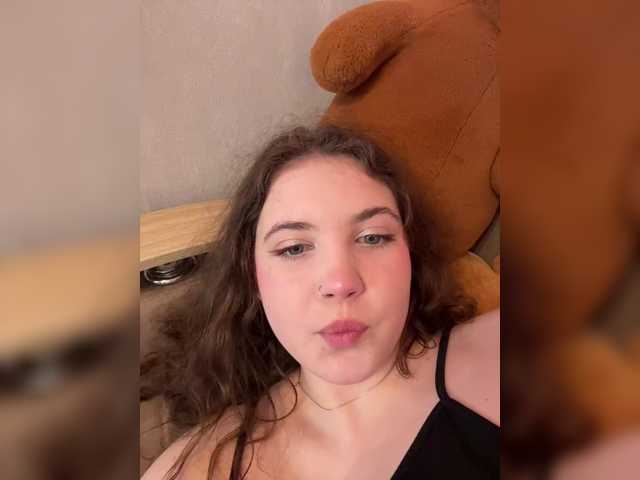 CuteCurly18