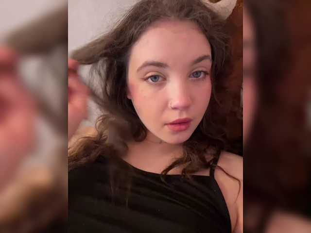 CuteCurly18