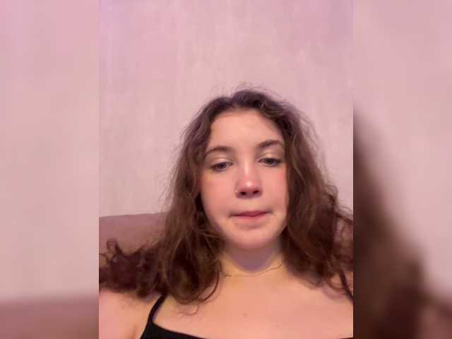 CuteCurly18