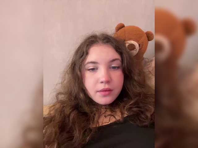 CuteCurly18
