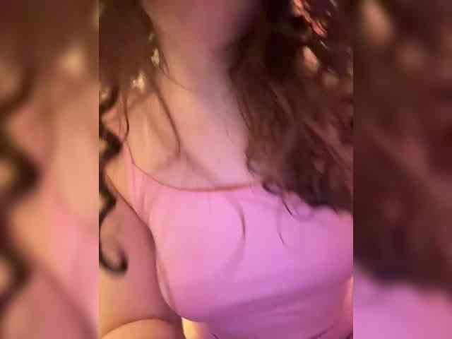 cutecurly18's live room